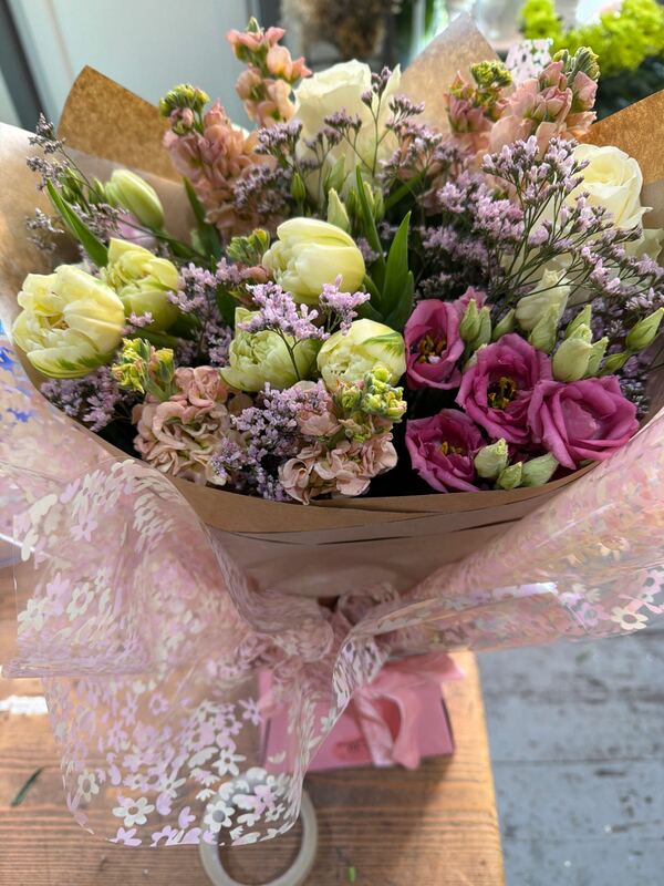 Flowers delivered to customer