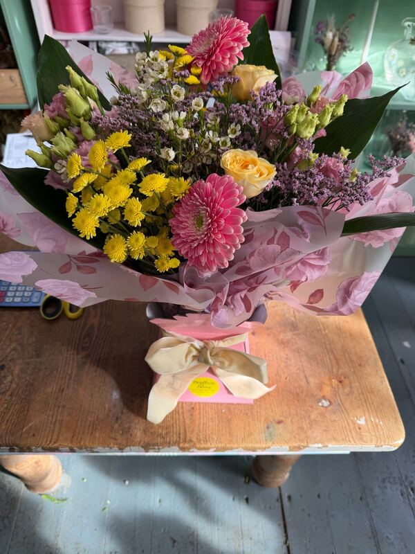 Flowers delivered to customer