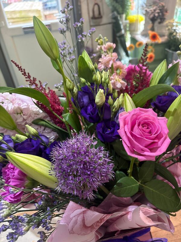 Flowers delivered to customer