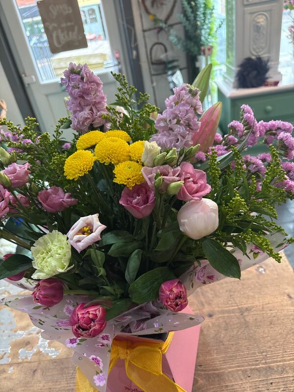 Flowers delivered to customer