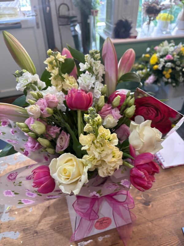 Flowers delivered to customer