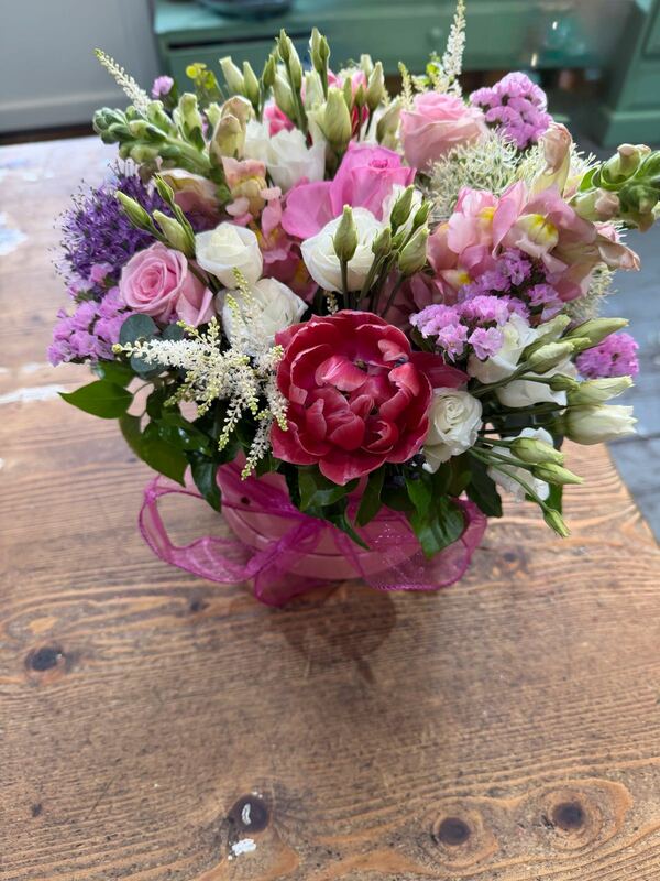 Flowers delivered to customer