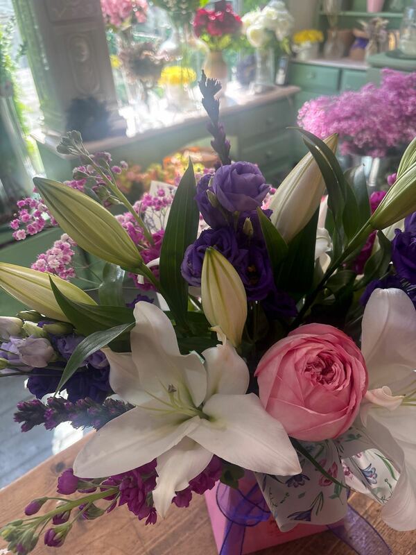 Flowers delivered to customer