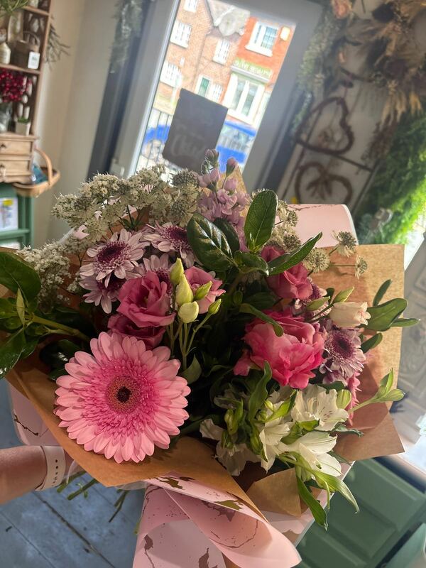 Flowers delivered to customer
