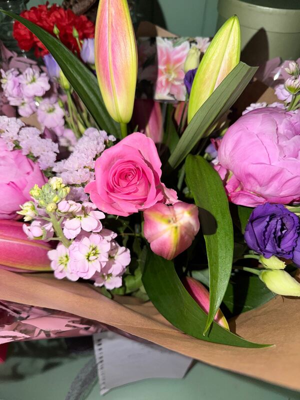 Flowers delivered to customer