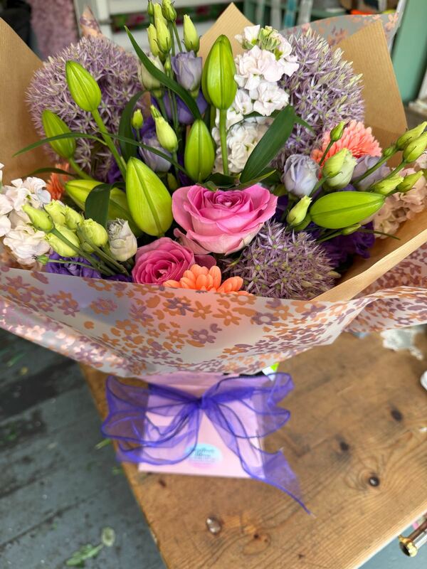 Flowers delivered to customer