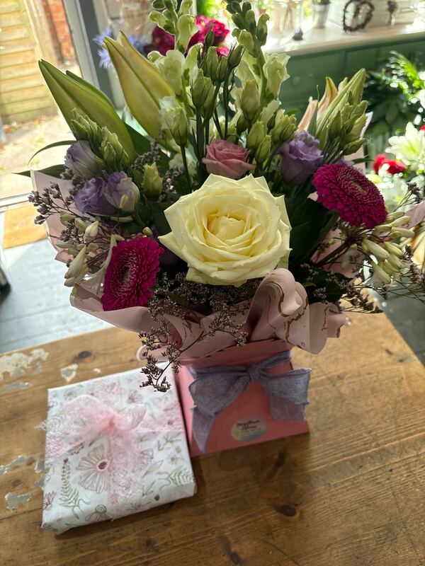 Flowers delivered to customer