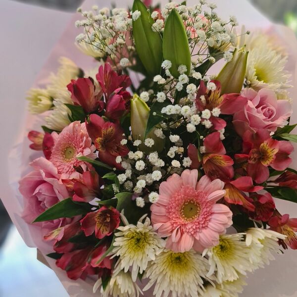 Flowers delivered to customer