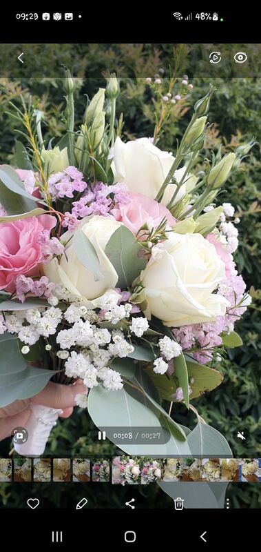 Flowers delivered to customer