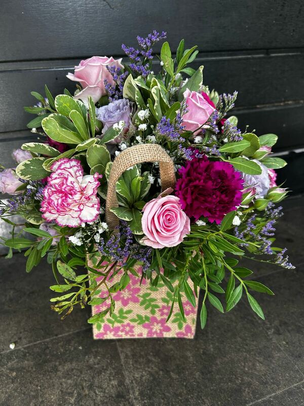 Flowers delivered to customer