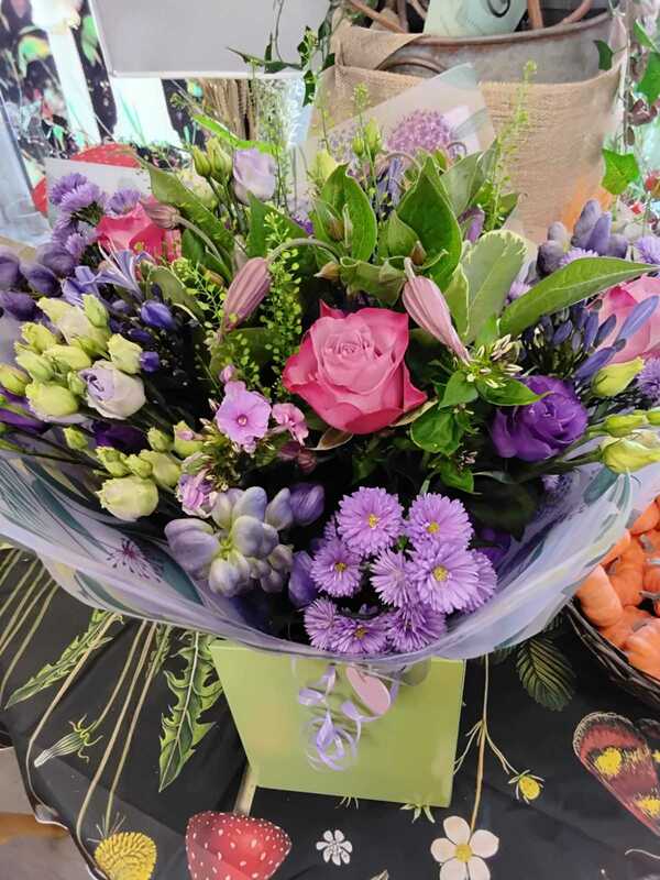 Flowers delivered to customer