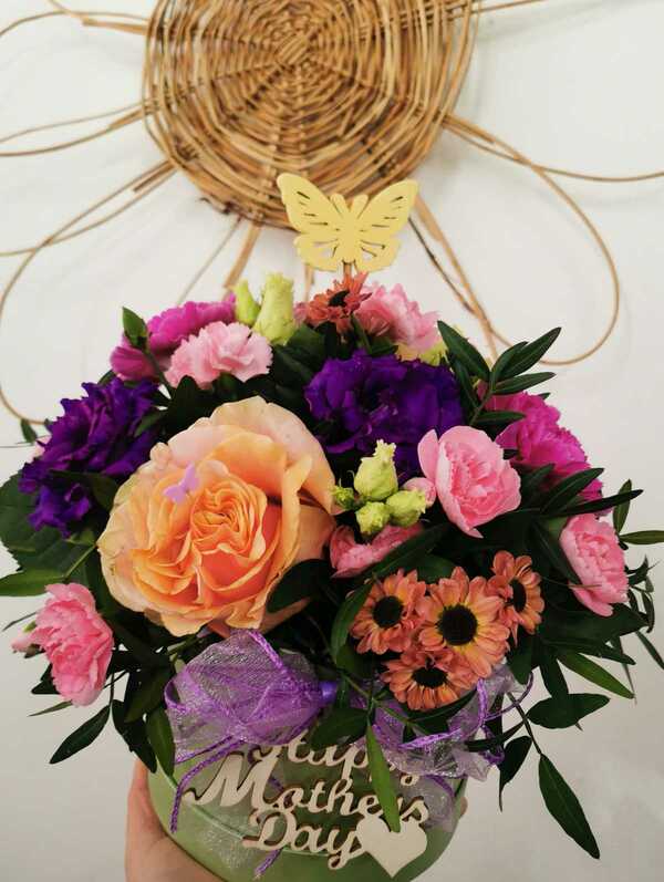 Flowers delivered to customer