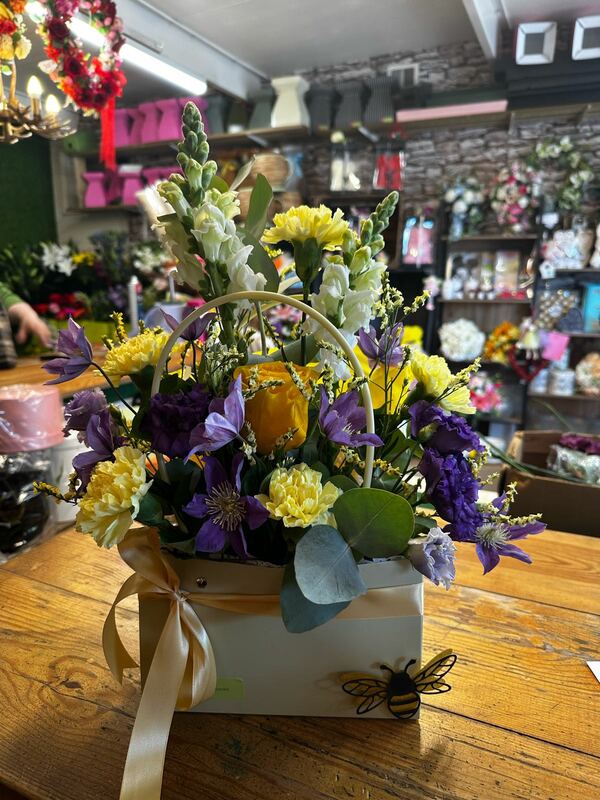 Flowers delivered to customer