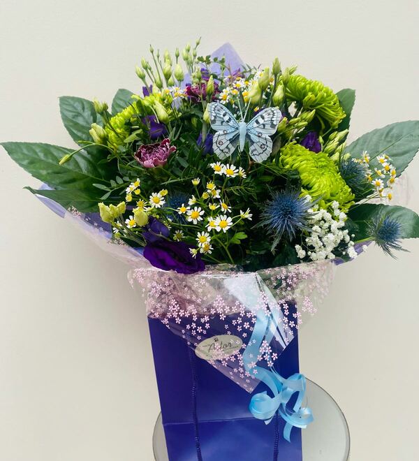 Flowers delivered to customer