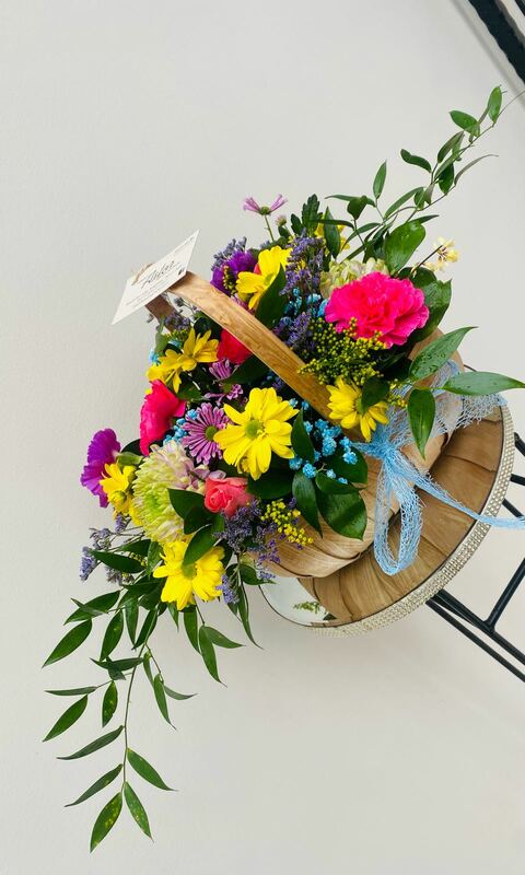 Flowers delivered to customer
