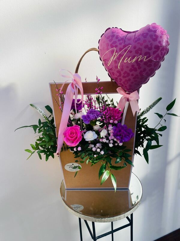 Flowers delivered to customer