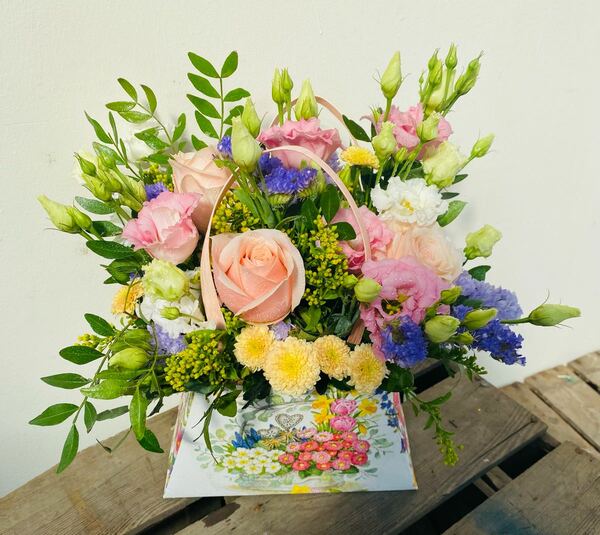 Flowers delivered to customer