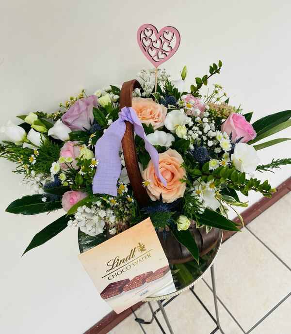 Flowers delivered to customer