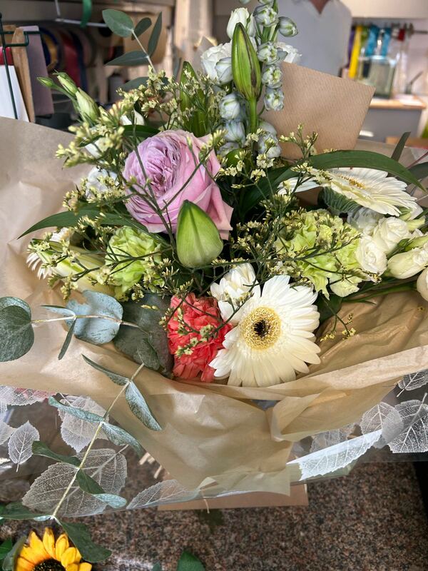Flowers delivered to customer