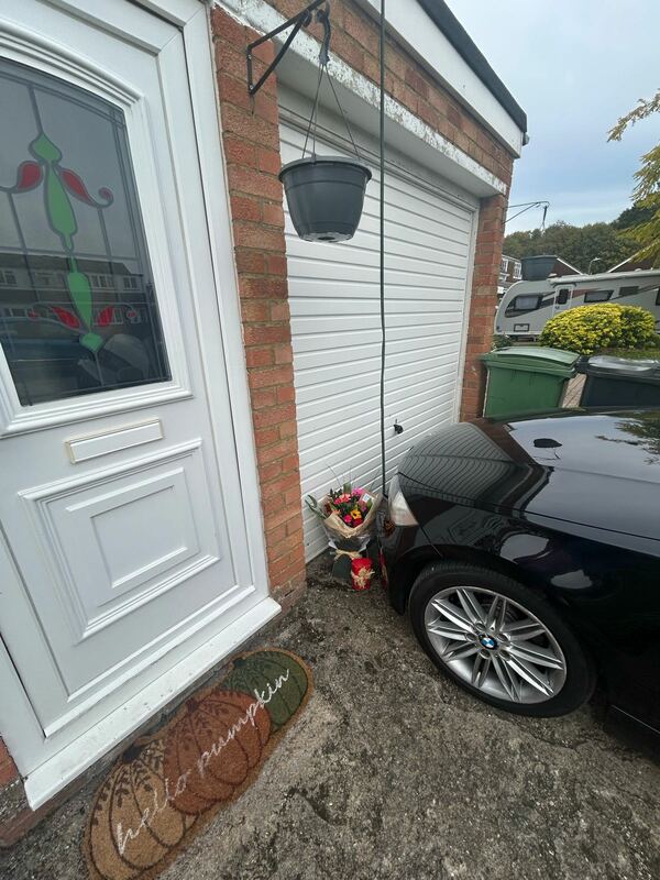 Flowers delivered to customer