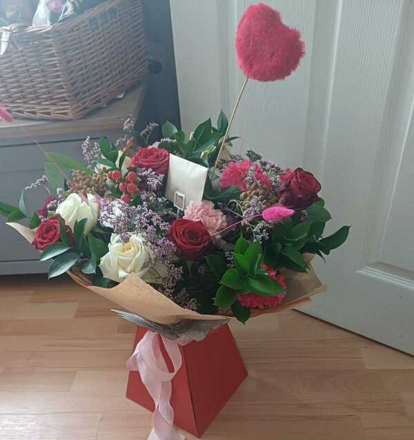 Flowers delivered to customer