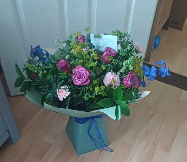 Flowers delivered to customer