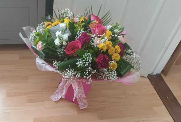 Flowers delivered to customer