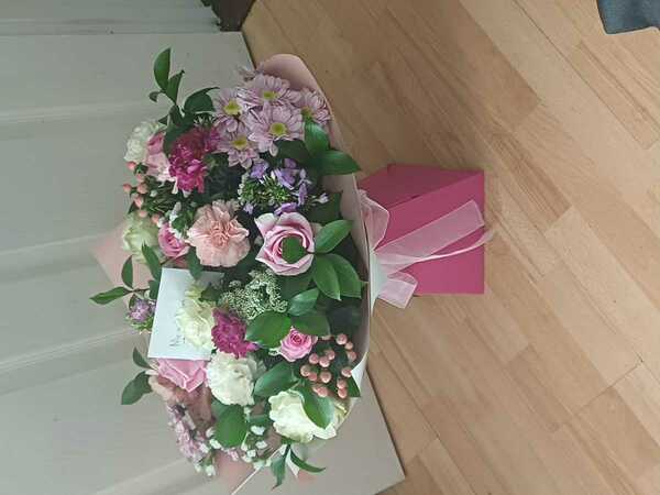 Flowers delivered to customer