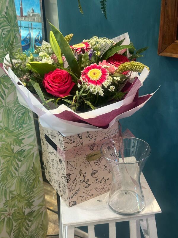 Flowers delivered to customer