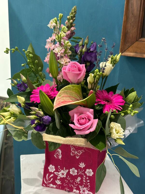 Flowers delivered to customer
