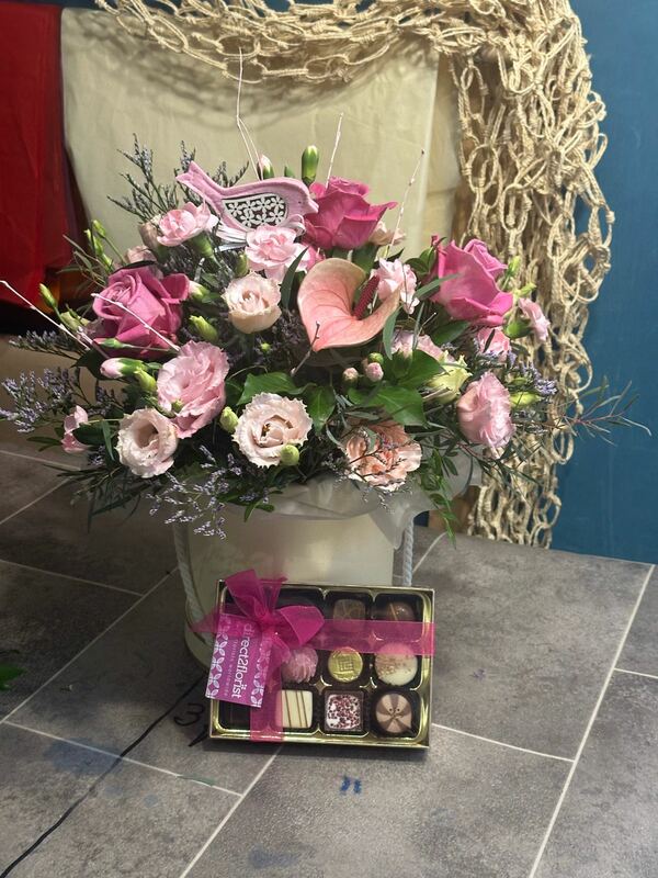 Flowers delivered to customer