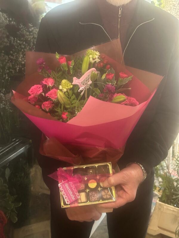 Flowers delivered to customer