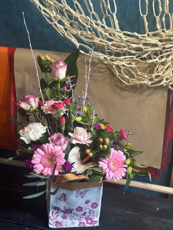 Flowers delivered to customer