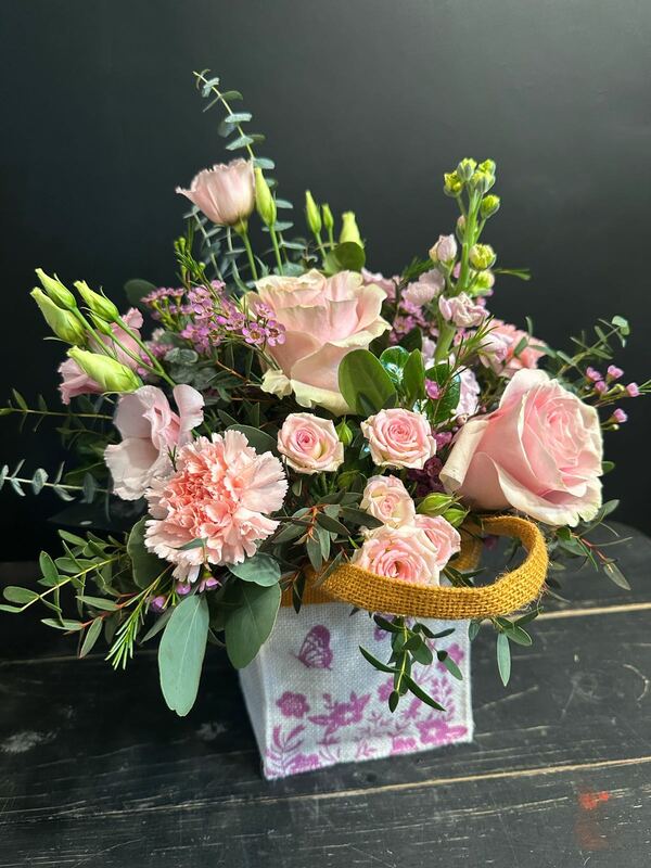 Flowers delivered to customer