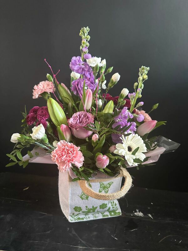 Flowers delivered to customer