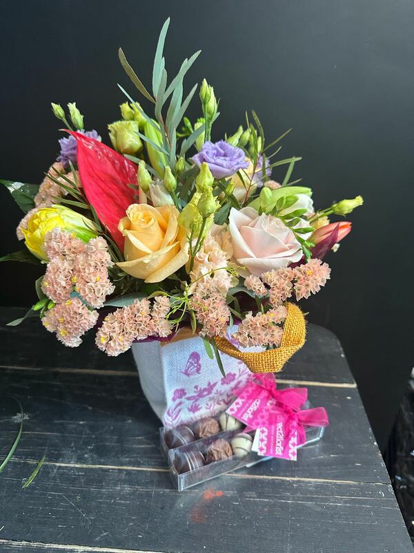 Flowers delivered to customer
