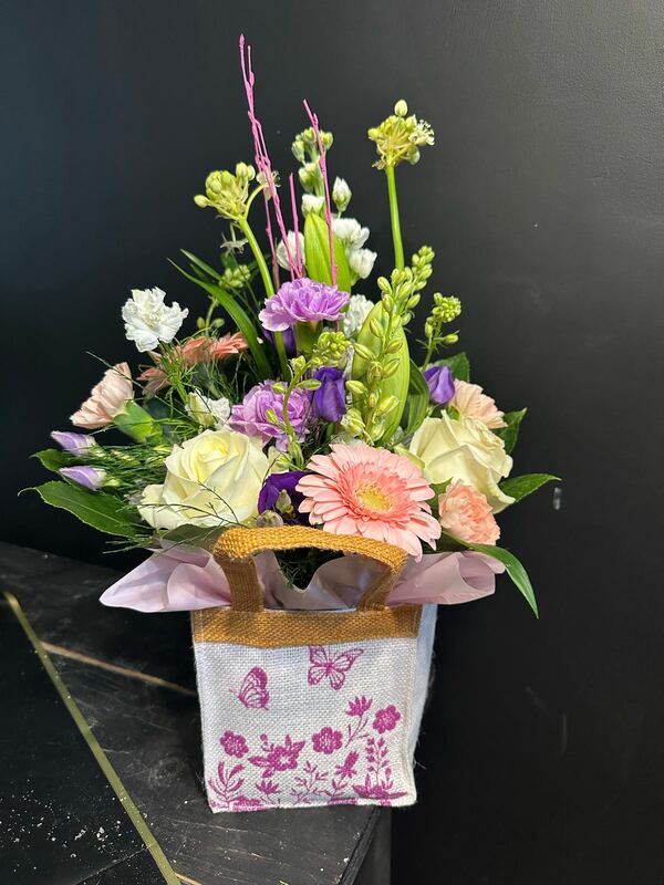 Flowers delivered to customer
