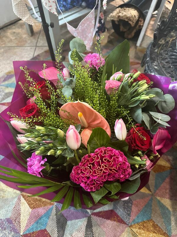 Flowers delivered to customer