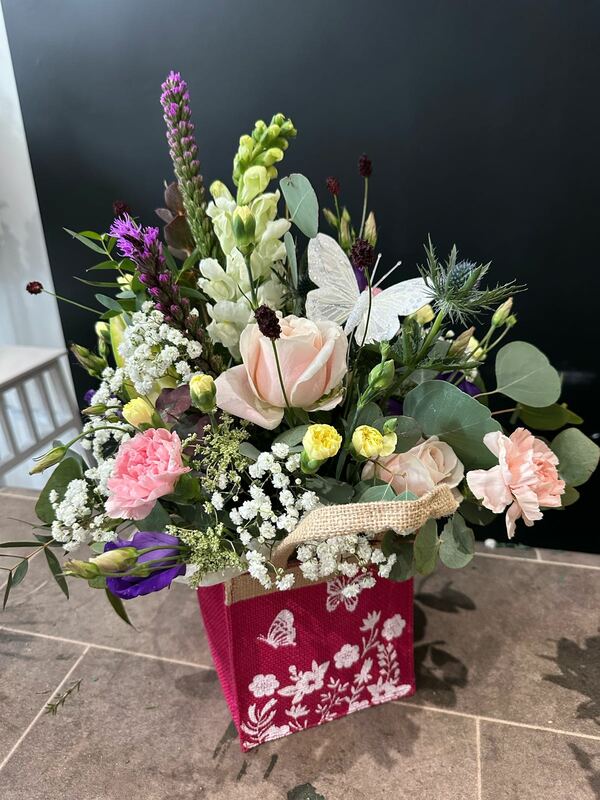 Flowers delivered to customer