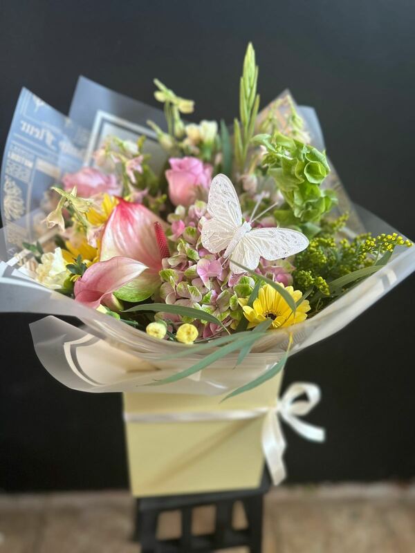 Flowers delivered to customer