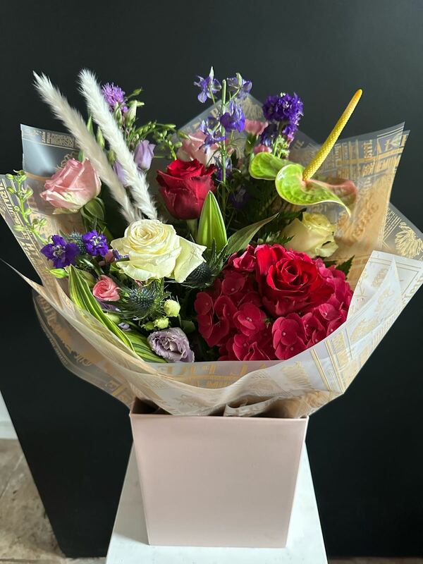 Flowers delivered to customer