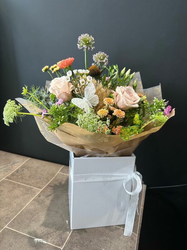 Flowers delivered to customer