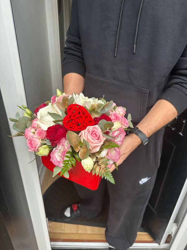 Flowers delivered to customer