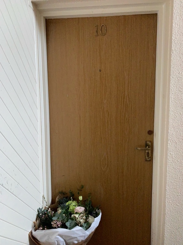 Flowers delivered to customer