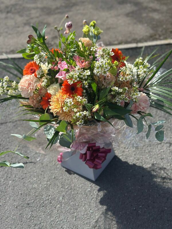 Flowers delivered to customer