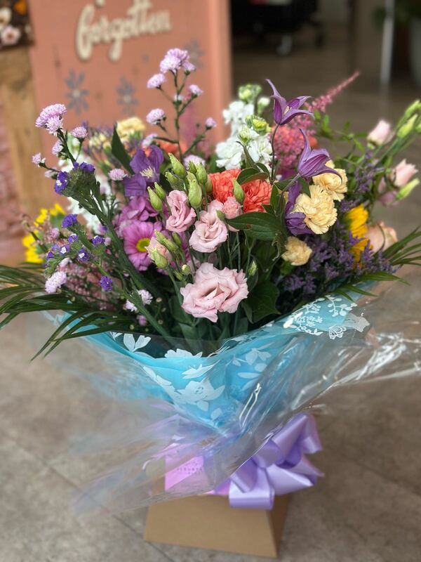 Flowers delivered to customer