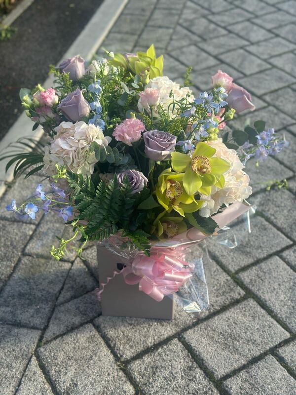 Flowers delivered to customer