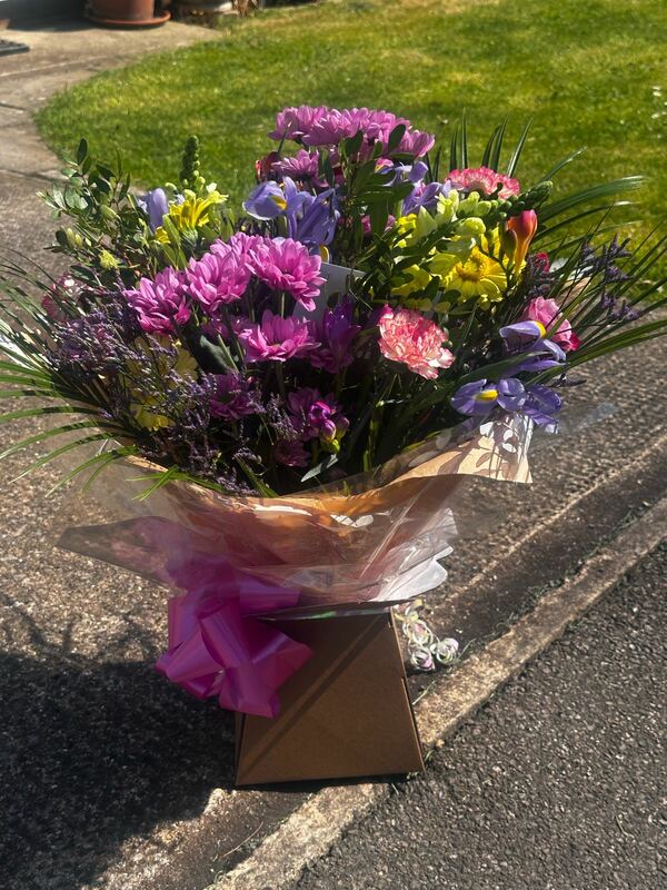 Flowers delivered to customer