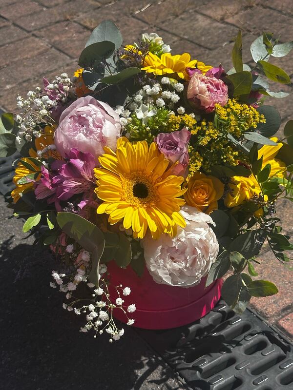 Flowers delivered to customer