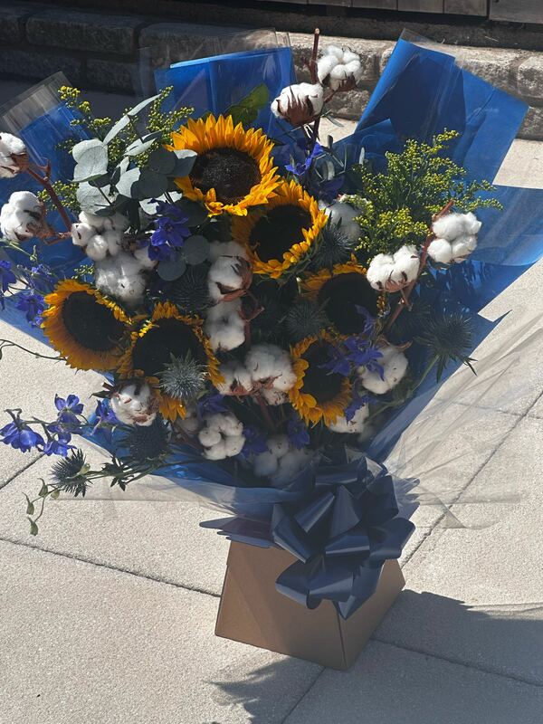 Flowers delivered to customer